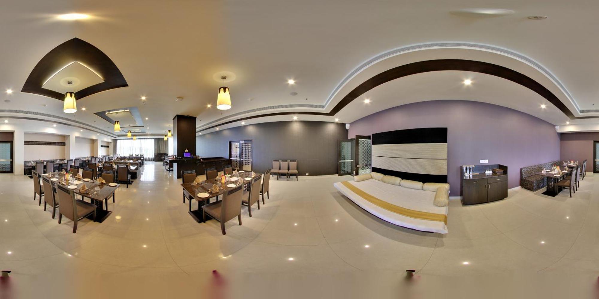 Narayani Heights, Ahmedabad Hotell Eksteriør bilde