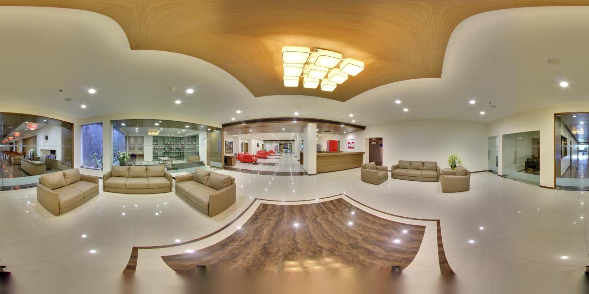 Narayani Heights, Ahmedabad Hotell Eksteriør bilde
