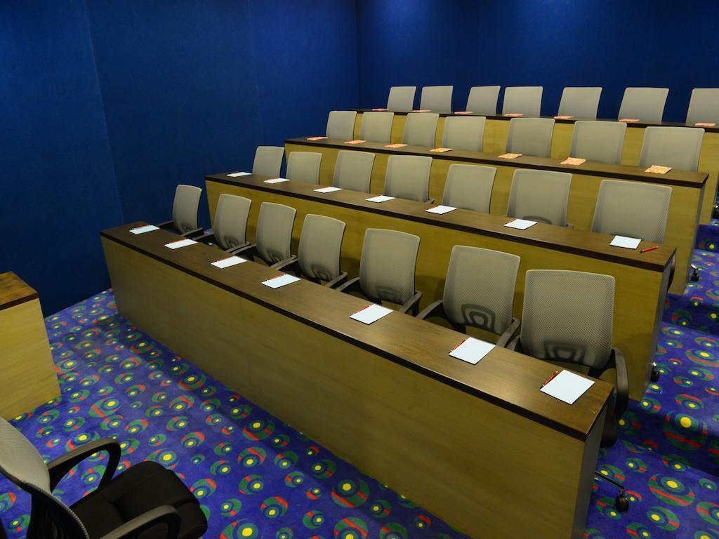 Narayani Heights, Ahmedabad Hotell Eksteriør bilde