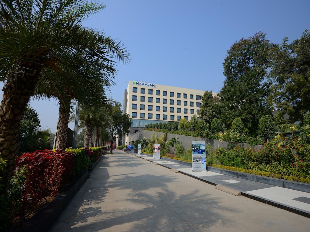 Narayani Heights, Ahmedabad Hotell Eksteriør bilde